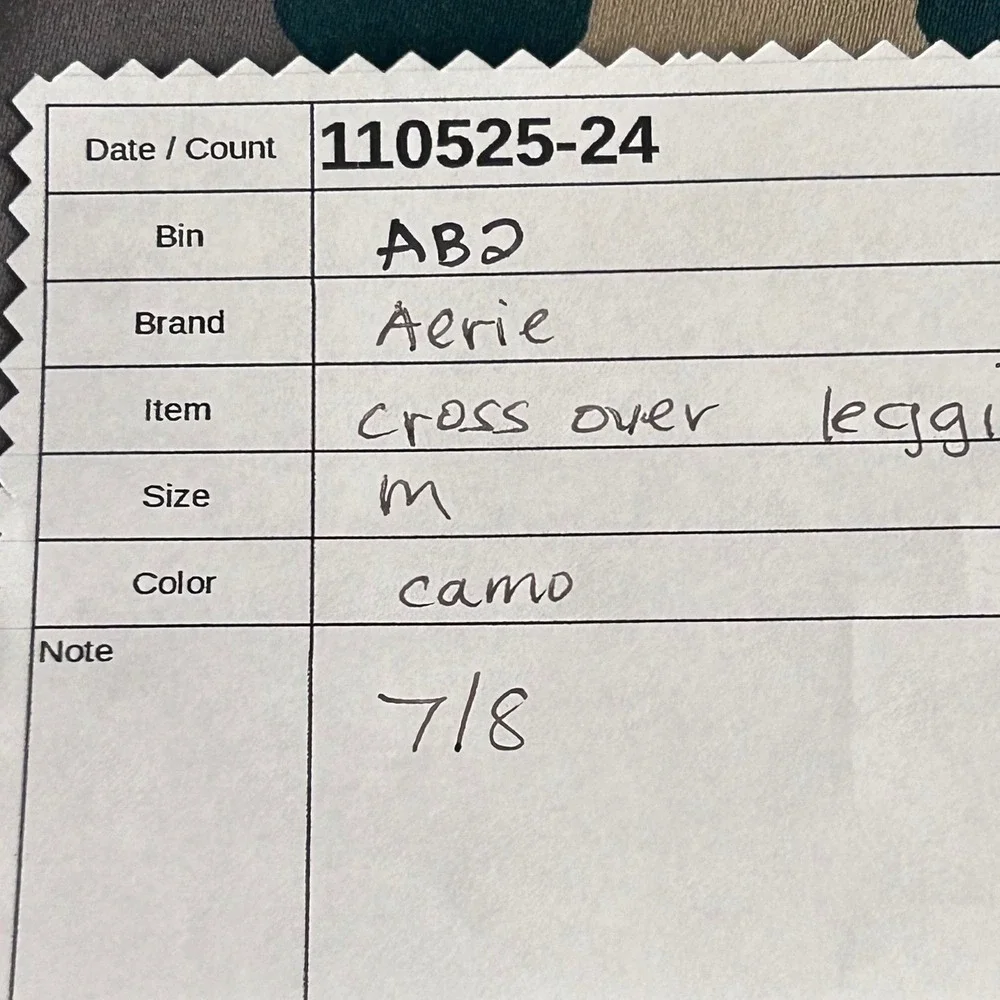 Aerie Crossover Leggings‎ Camo Medium